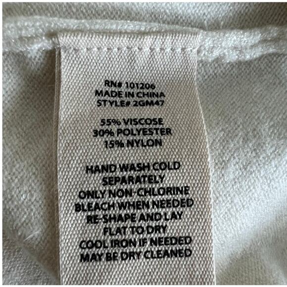 Soft Surroundings pullover sweater cream, shades of pink floral Size Small - Picture 5 of 5